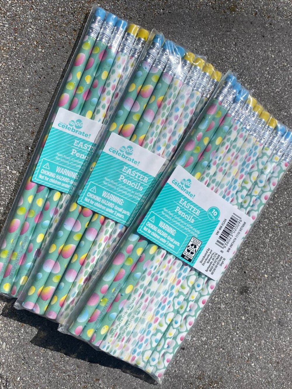 Celebrate- Easter Pencils- 3 packs of 10 pencils each!Some damage to eraser ends